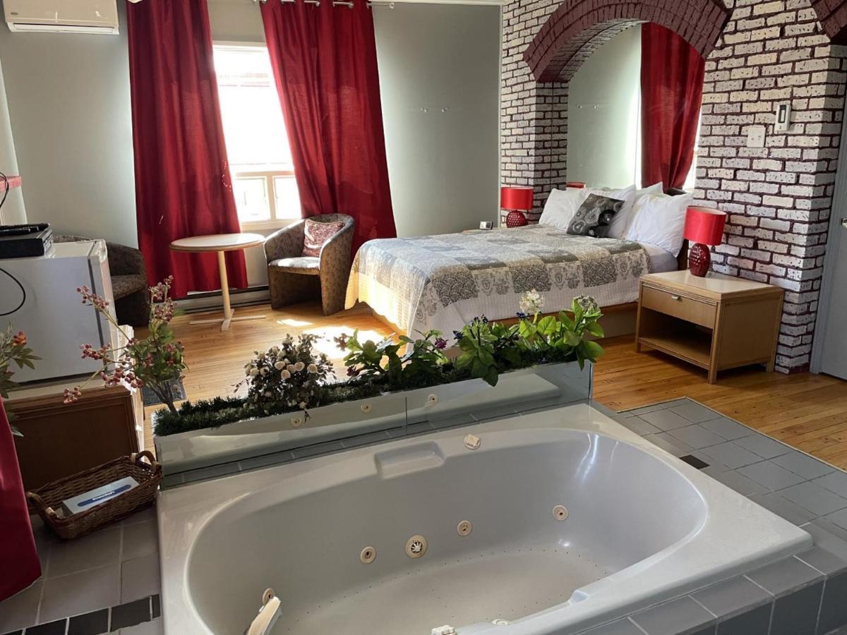 Hotel Motel Le Regent Квебек Экстерьер фото